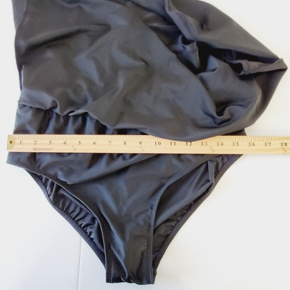 NWT Carolinas Saltwater Swim Skirt Size 12 Black Full Coverage Swim Bottom Beach - Picture 5 of 10